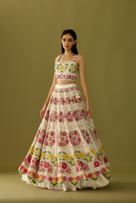 Lehengas Banner Image